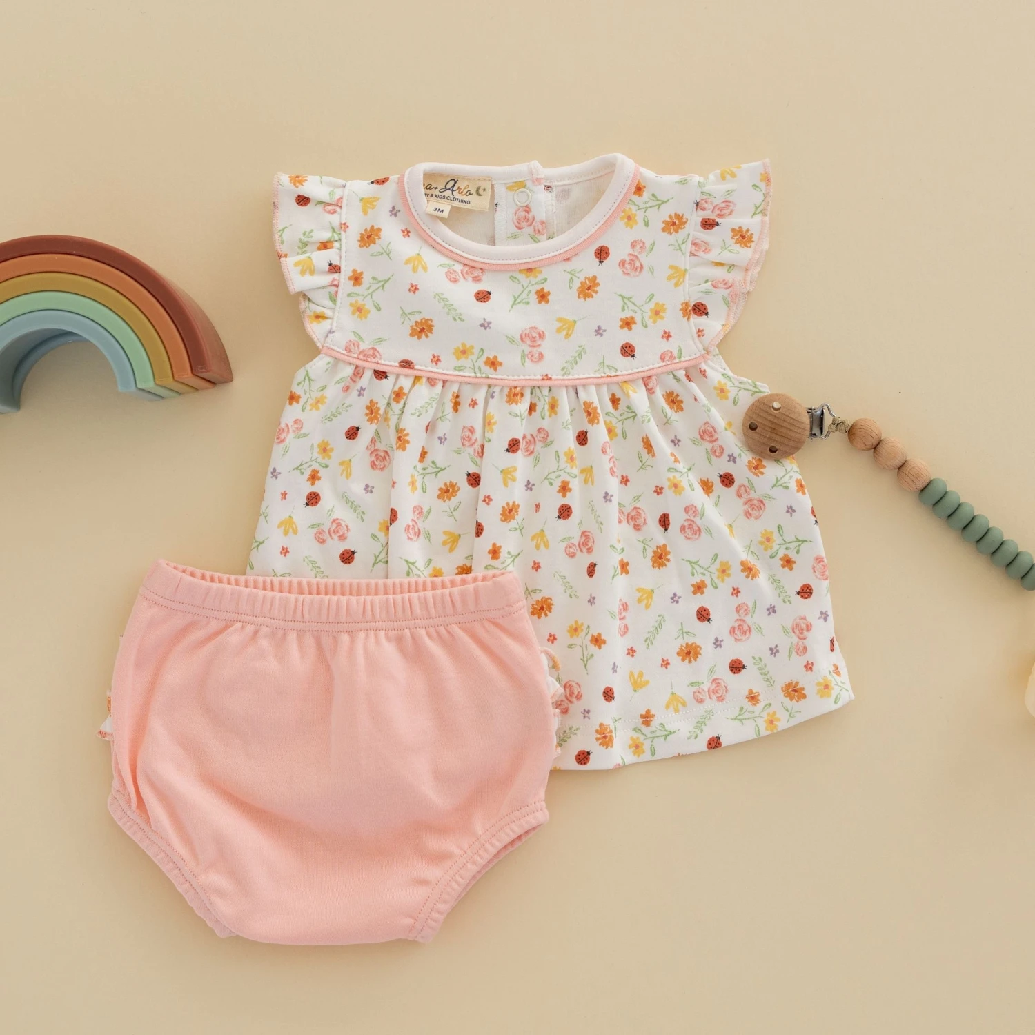 Bugs And Blossoms Ruffle Diaper Cover Set 1 Bugs And Blossoms Ruffle Diaper Cover Set