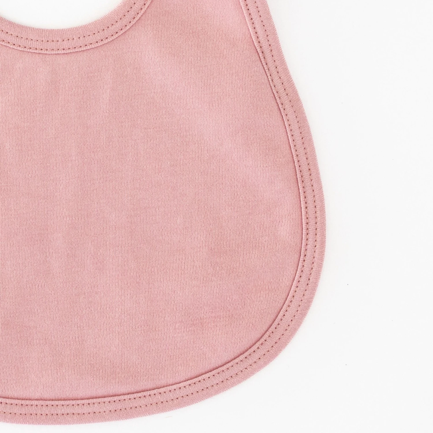 Luna & Arlo Basics Bib - Dusty Rose 2 Luna & Arlo Basics Bib - Dusty Rose - Image 2