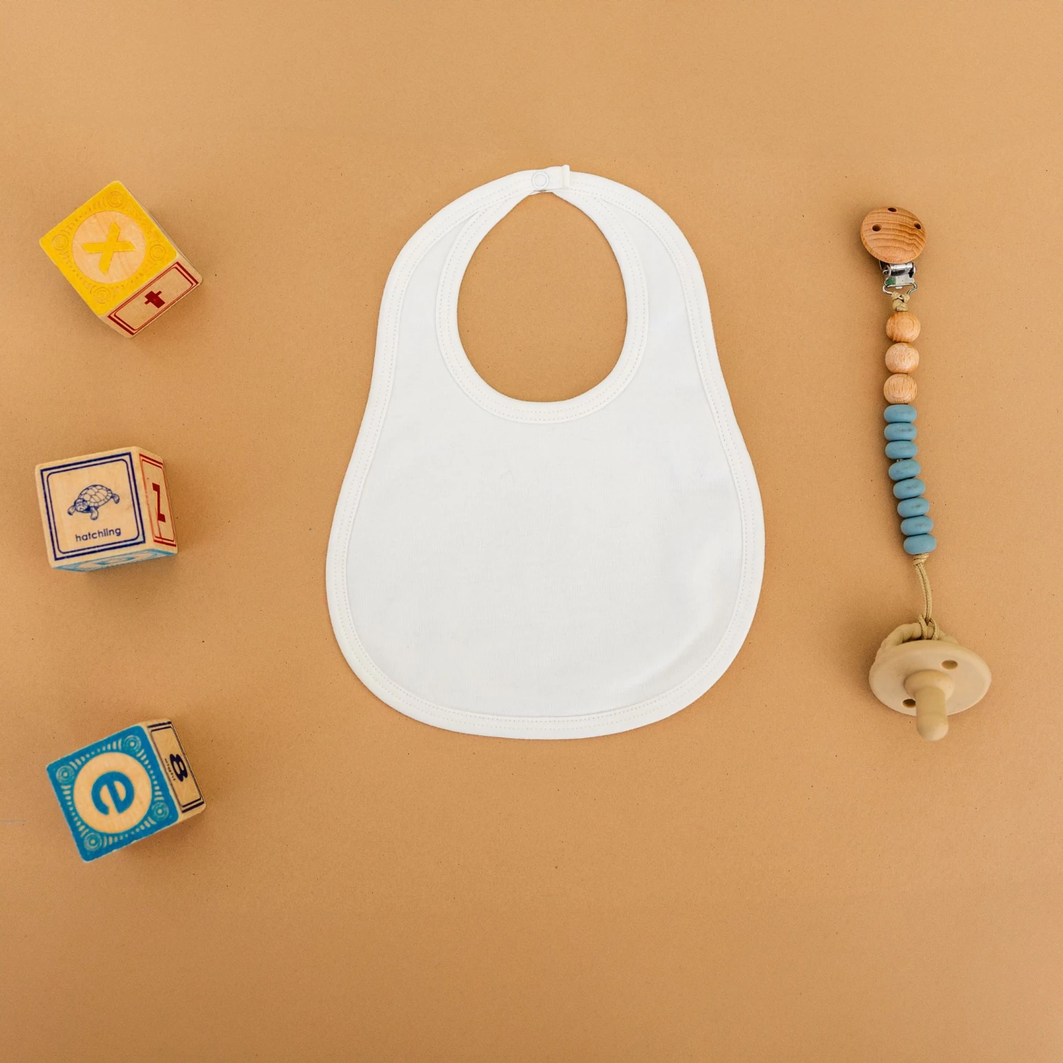 Luna & Arlo Basics Bib - Ivory 1 Luna & Arlo Basics Bib - Ivory