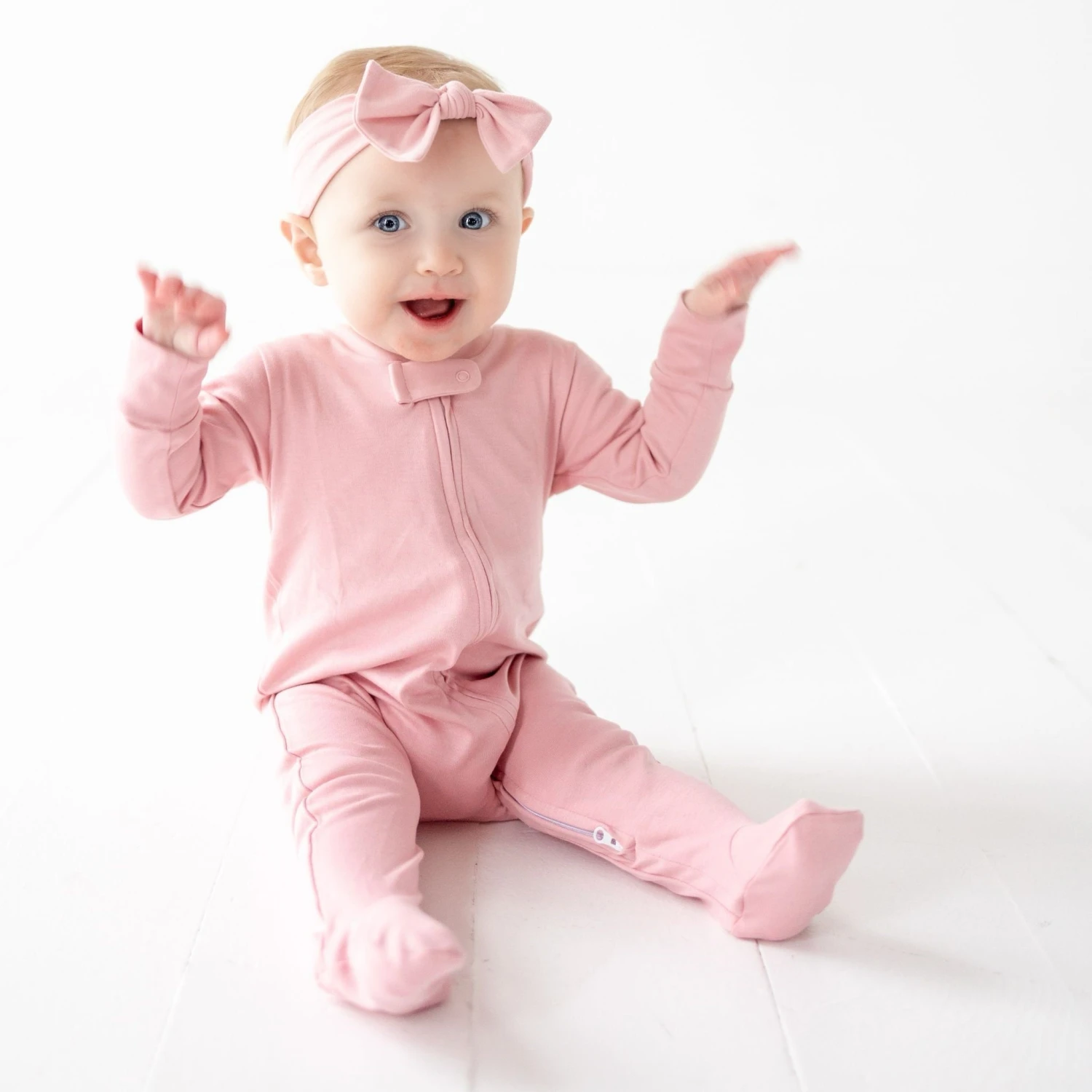 Luna & Arlo Basics Zip Footie - Dusty Rose 5 Luna & Arlo Basics Zip Footie - Dusty Rose - Image 5