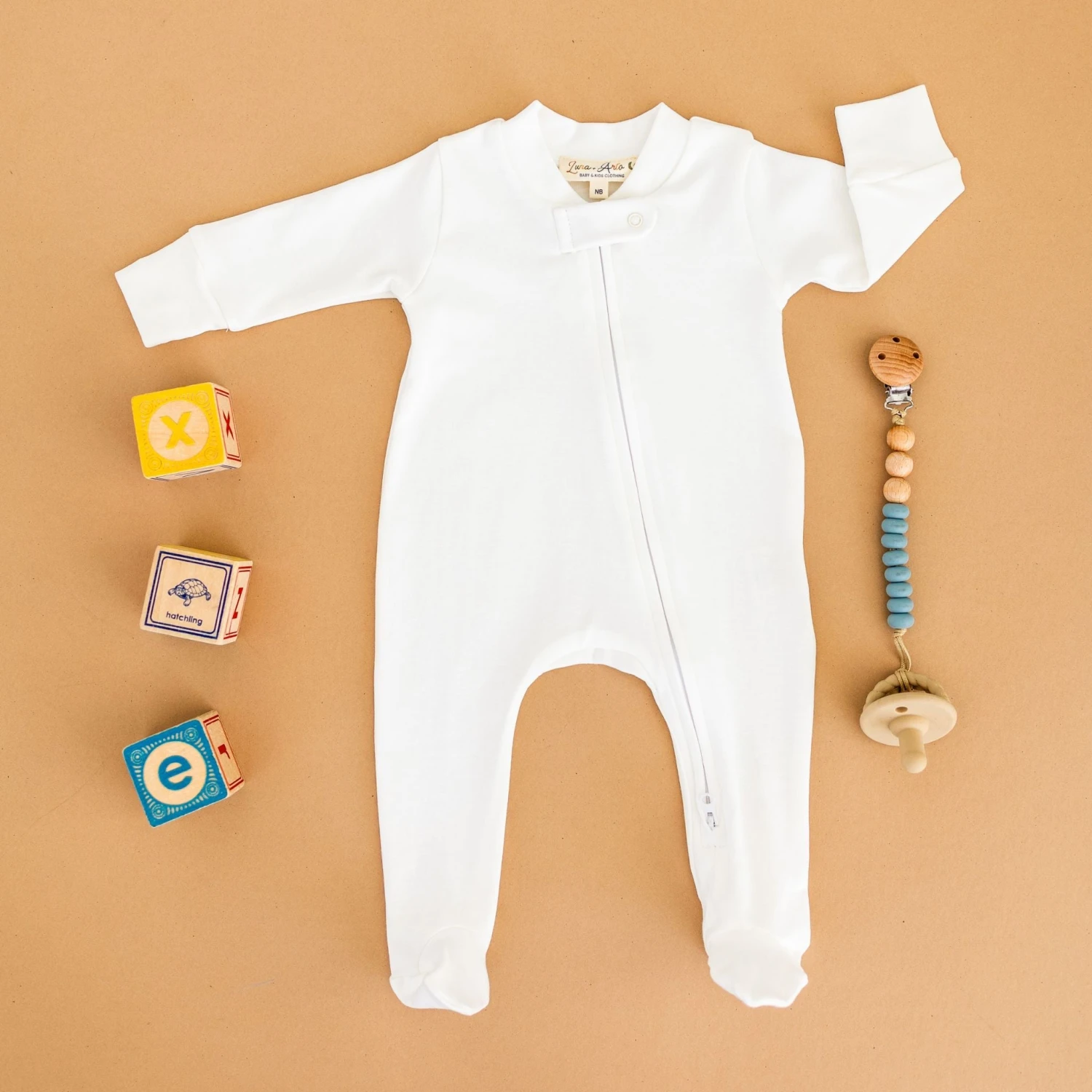 Luna & Arlo Basics Zip Footie - Ivory 4 Luna & Arlo Basics Zip Footie - Ivory - Image 4